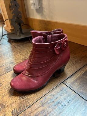 Women's Red Ankle Boot Leather